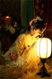 勾惹上瘾，冰冷总裁夜夜哭唧唧抖音