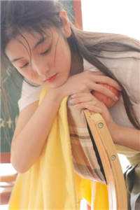 八零军婚：炮灰军嫂逆袭了无弹窗