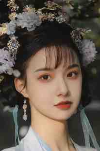 丈夫打仗，咸鱼小妾她被迫勾心斗角全文