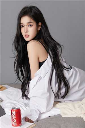 丁克十年，总裁老公招募体校女大为他生娃小说免费