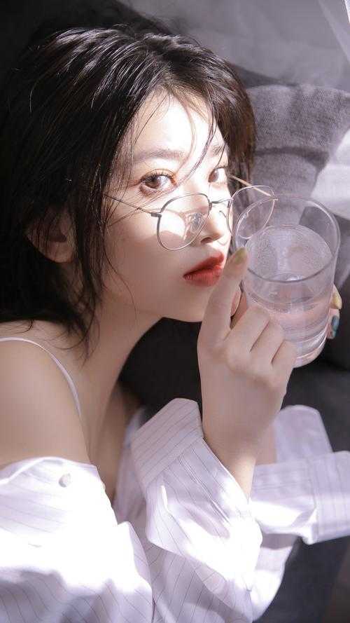 丈夫的初恋成了我们的邻居后周司瑾月月番外+无删减版