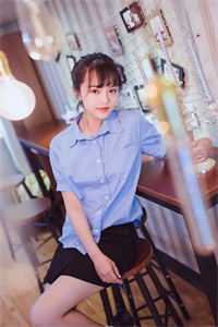 君去不回首，我沉奈何深短篇