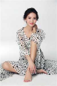 绑定软饭系统，每天让女神花钱全文+后续+结局