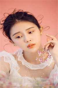 诱他堕云端后，黑莲花被强制爱笔趣阁