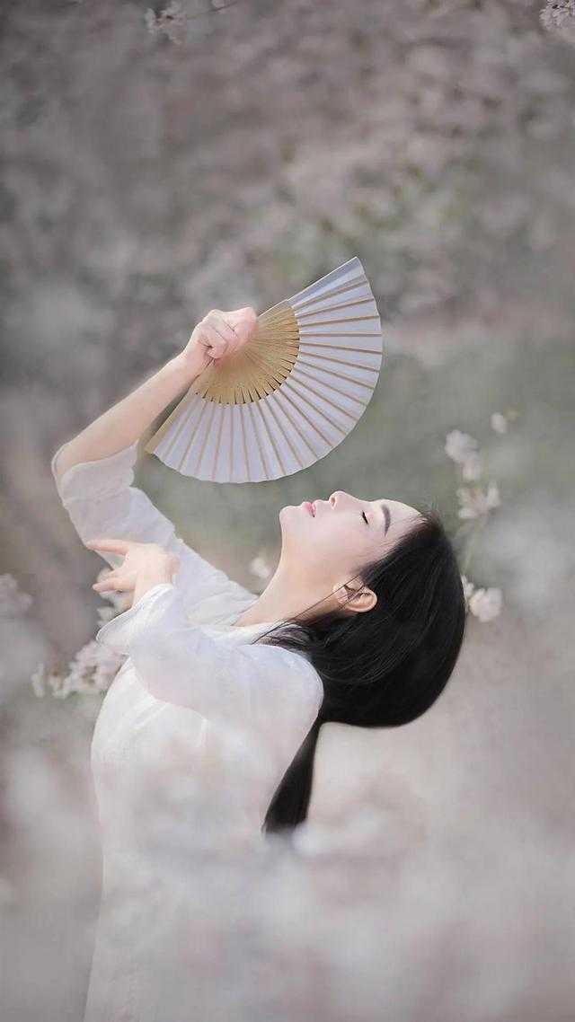 脱离世界后，假装失忆的攻略对象后悔了前文+番外