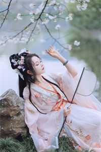 心机美人身娇体酥，偏执皇帝折腰宠云雾陆尧