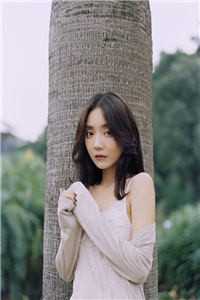 觉醒系统，我直接追校花她妈完结txt