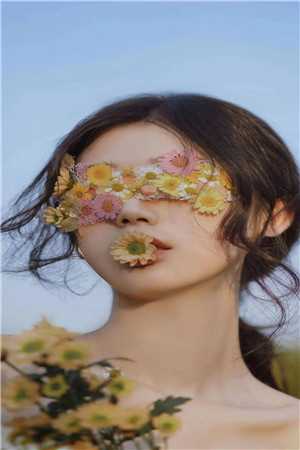 校花嫌我穷？拜托我可是真神豪张凡杨依依:结局+番外+完结