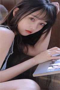昭昭如月，照我无眠篇章