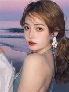 工地上的女学生后续