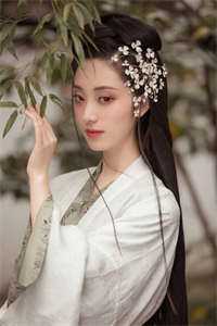 为了给女儿治病，我捡了五万个矿泉水瓶柳清清顾星河