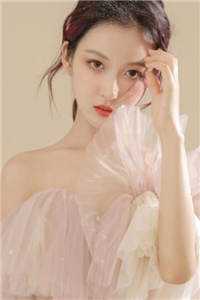 穿越后，我和国民女神成了队友后续+全文