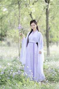 弟弟砸了富婆迈巴赫后，全家重生了完结txt