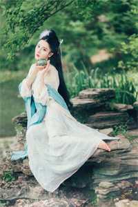校花嫌我穷？拜托我可是真神豪张凡杨依依番外+无删减版