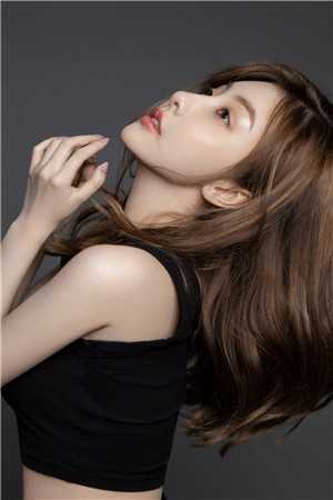 隐婚曝光：总裁的掌心宠逃婚了精彩