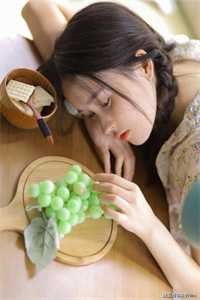 状元女儿被放血后，陪白月光母女吃毛血旺的老公悔疯了连载