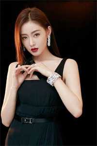 我的绝色老婆秦玉颜若雪无删减+无广告