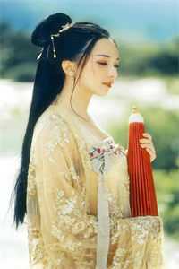 流放路上，疯批恶女救了王府满门无弹窗