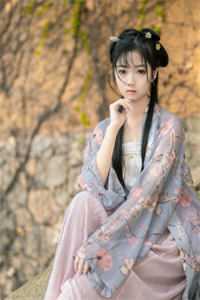 年代：弃女是泥巴？咋养成富贵花番外+无删减版