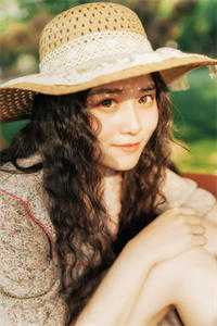 和天后离婚后，我原地出道人气小说