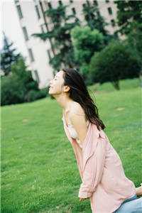 未婚妻怀上异父双胞胎后，我群发红包娶了手气王火爆小说