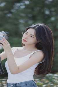 签到变强：我被五个校花女儿曝光了身份叶静