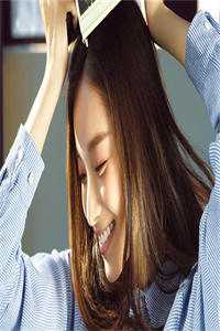 穿成傻肥丑女后，意外成了太子妃